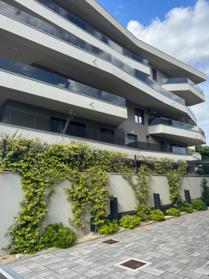 Villa Divina and Apartment Divina V near the sea, South Istria, Croatia Banjole